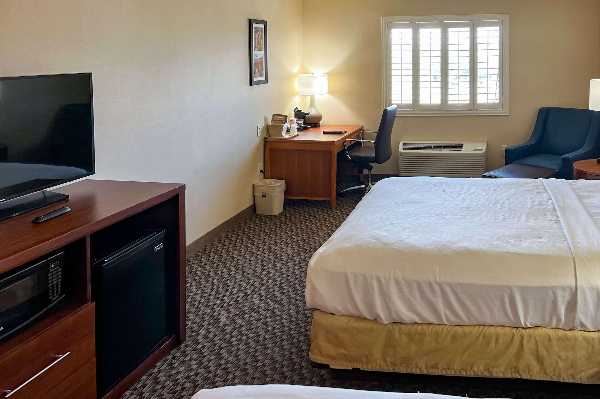 Comfort Inn And Suites Thatcher מראה חיצוני תמונה