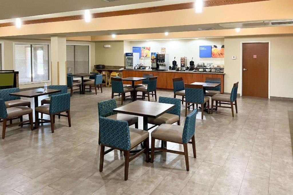 Comfort Inn And Suites Thatcher מראה חיצוני תמונה